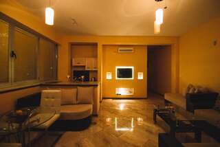 Отель Hotel Crystal Улцинь Апартаменты в пентхаусе-9